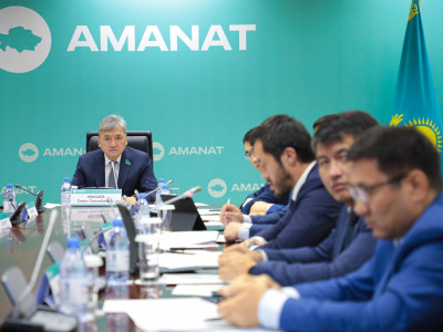 «AMANAT» партиясында көлік және логистиканы дамыту мәселесі талқыланды