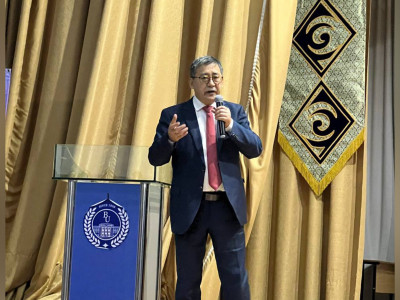 Мейрам Қажыкен Қостанай жұртшылығымен кездесті