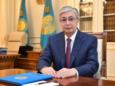 Қасым-Жомарт Тоқаев ұстаздарды кәсіби мерекелерімен құттықтады