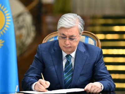 Мемлекет басшысы Көпен Әмірбектің отбасына көңіл айтты