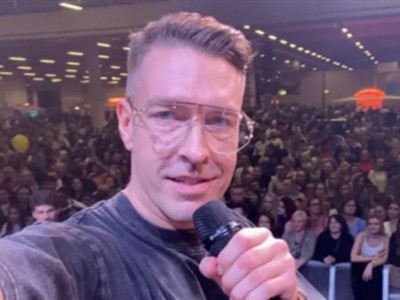 «Күтіңдер»: сынға іліккен ресейлік блогер Қазақстанға келе жатыр