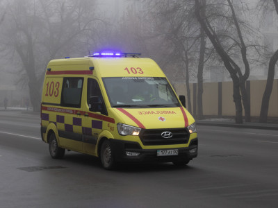 Алматыда жүкті келіншек 8-қабаттан секіріп кетті
