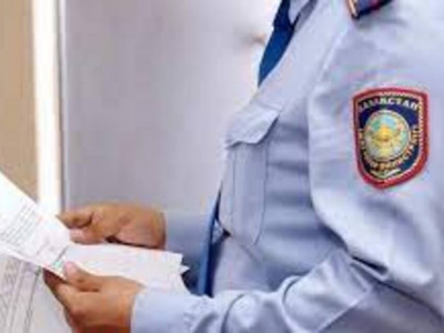 Жетісайда медқызметкерден 2 млн теңге бопсалаған күдікті ұсталды