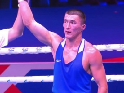 Өзбек боксшысы Нұрқанат Райысты үйіне алтынсыз қайтарды
