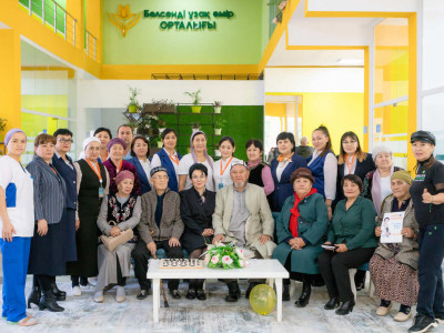 Тұрсынбекова белсенді өмір сүру орталығының зейнеткерлерімен кездесті