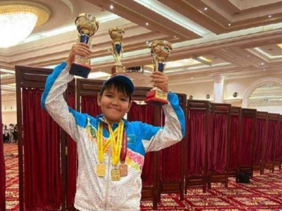 13 жастағы семейлік шахматшы оқушылар арасында Азия чемпионы атанды
