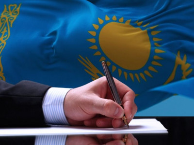 Президент бірқатар заңға қол қойды