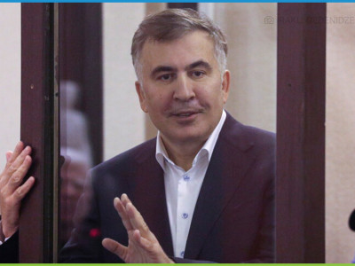 «Қозғала алмаймын»: Саакашвили Макронға хат жазды