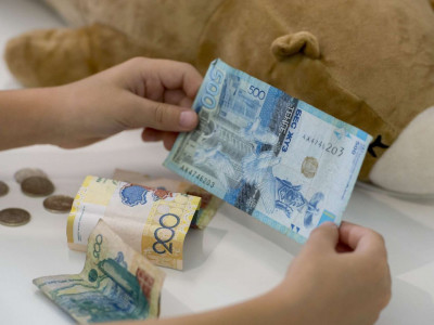 Ұлттық қордан бала шотына аударылатын ақшаны кім қадағалайтыны айтылды