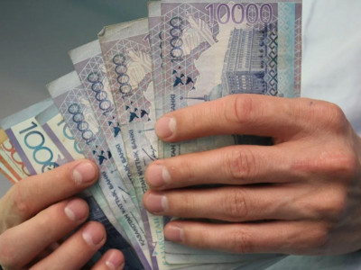 Қазгеология басшылығы жалақыларын екі есеге көтеріп алған