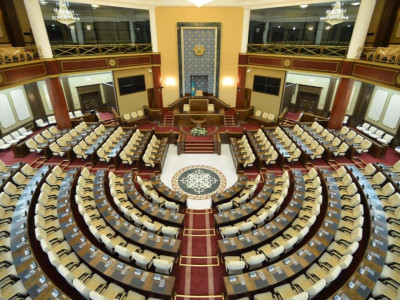 Парламенттің бірлескен отырысында қандай мәселе қаралады?