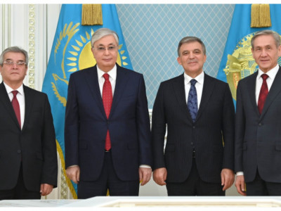 Президент Орталық Азия медиа форумының қатысушыларымен кездесті