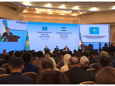 Қазақстан - Өзбекстан бизнес-форумында 40 құжатқа қол қойылды