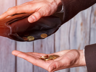 Қазақстанда 5,3% адамның табысы ең төменгі күнкөріс деңгейінен аз