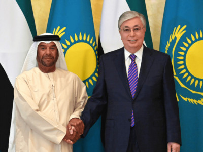 Тоқаев шейх Сурур бен Мұхаммед Әл Нахаянмен кездесті