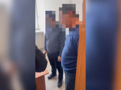 Таразда студенттерден пара алған ЖОО оқытушысы ұсталды