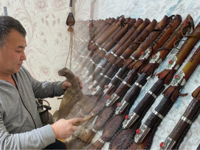 Ұлттық қолөнерімізді дәріптеп жүрген шебер