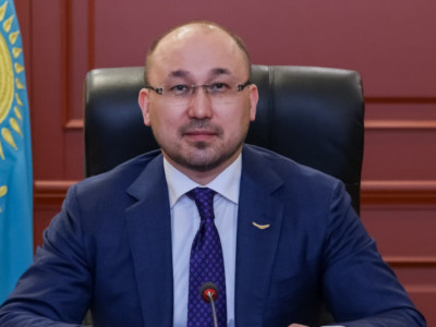 Дәурен Абаев қызметінен кетуіне байланысты пікір білдірді