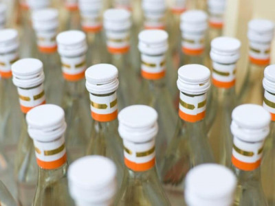 Заңсыз сақталған 3 мың литр алкоголь өнімі тәркіленді