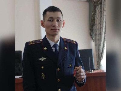 5-қабаттан құлаған қызды құтқарған полицейге пәтер берілді