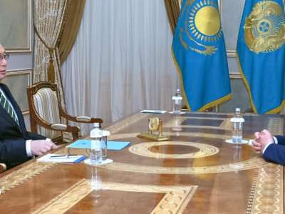 Тоқаев «Родина» агрофирмасының бас директорымен кездесті