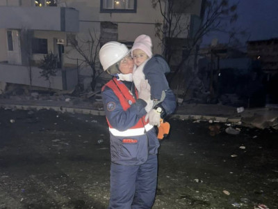 Қазақстандық құтқарушылар үйінді астынан 85 адамның мәйітін шығарды