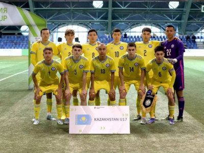 Қазақстан жасөспірімдер құрамасы өзбек жастарын ірі есеппен жеңді (ВИДЕО)