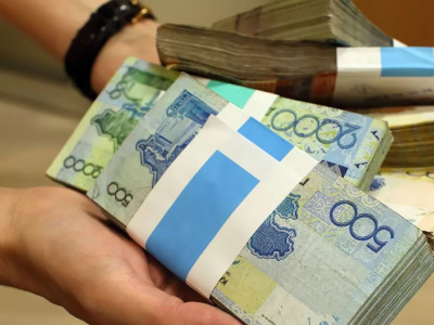 Желіде танысқан жігітке 90 млн теңге берген астаналық алданып қалды