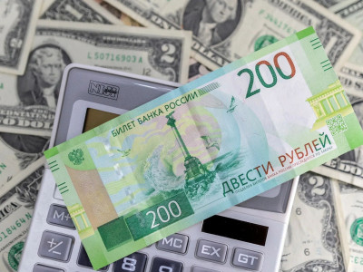 Доллар мен рубльдің бүгінгі бағамы белгіленді
