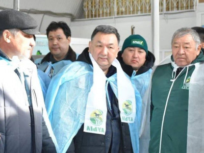 Кандидаттар Ақтөбе облысында «Новоальджан» ұн комбинатының ұжымымен кездесті