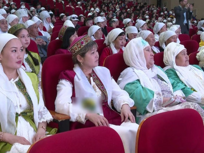 Шымкент қаласында мыңға жуық әйел бас қосты