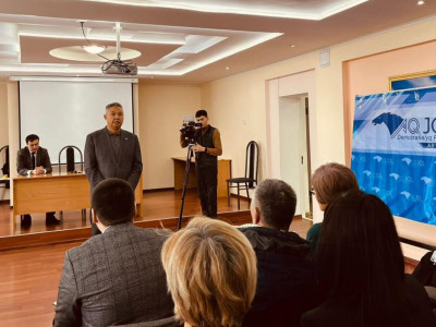 Азат Перуашев «Астана су арнасы» мекемесінің еңбек ұжымымен кездесті