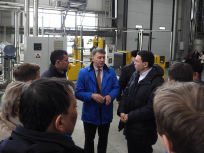 Ашимбеков жастарды жұмысқа орналастыруда артта қалып жатқан өңірді атады