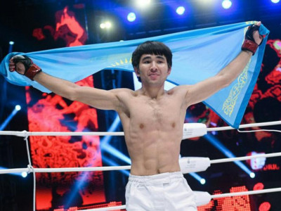 Арман Әшімов UFC ұйымымен келісімшартқа отырды