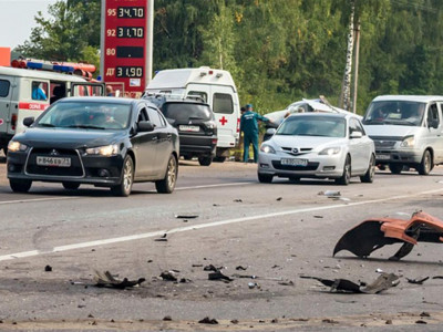 Алматыда көлік жүргізушісі жасөспірім қызды қағып кеткен