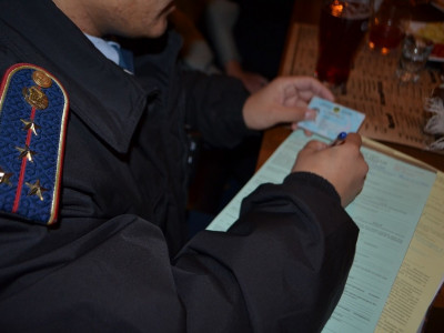 Ақтөбеде бір топ бала жасөспірімді аяусыз ұрған