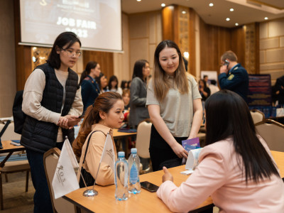 Астанада «Job Fair-2023» бос жұмыс орындары жәрмеңкесі өтті