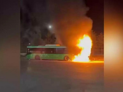 Алматыда жолаушылар автобусы өртенді