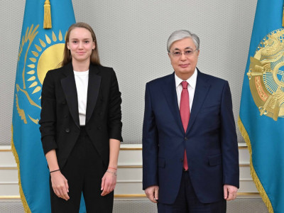 Мемлекет басшысы теннисші Елена Рыбакинаны қабылдады
