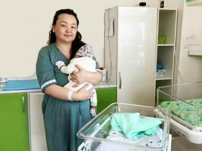 Қарағандыда салмағы 6 келіден астам алып бала дүниеге келді