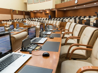 Жаңа заң жобалары Мәжіліс қарауына түсті