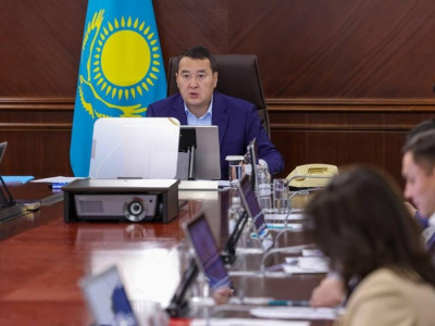 Үкімет басшысы әкімдіктердің жұмысын сынға алды