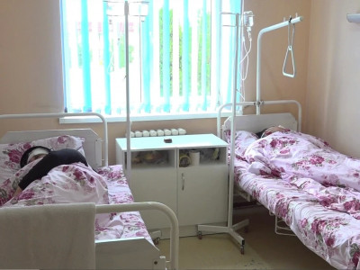 «Басымнан теуіп жатқаны есімде»: жансақтау бөлімінде жатқан талғарлық дәрігер сұхбат берді