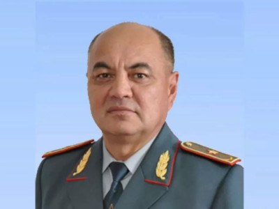 Президент Құрлық әскерлерінің бас қолбасшысын ауыстырды