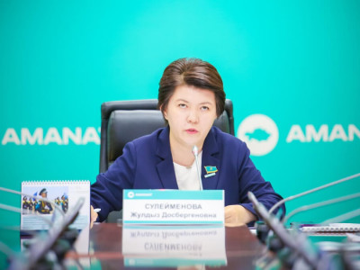Министрлік мұғалімдердің біліктілігін арттыру жүйесіне өзгеріс енгізуге тиіс – депутат