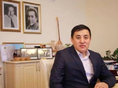 Айтыскер ақын Серікзат Дүйсенғазы ұлды болды