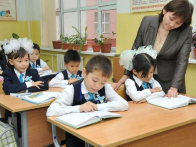 Мұғалімдердің 23%-ында ғана жоғары біліктілік санаты бар – Президент