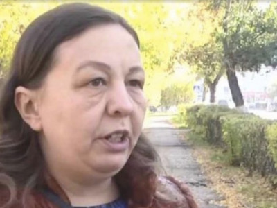 "Баламды қалай тіркейтінімді білмеймін": Қарағандыда жүкті әйел өзінің тірі екенін дәлелдей алмай жүр