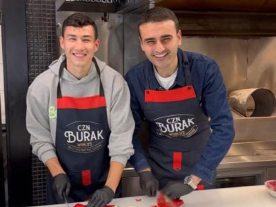 Бахтиёр мен Бурак кәуап пісірді