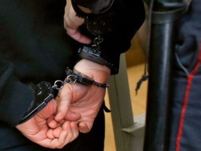 Шымкентте аса ірі мөлшерде есірткі тасымалдаған жігіт 4 жылға сотталды